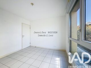  Appartement à louer 3 pièces 65 m²