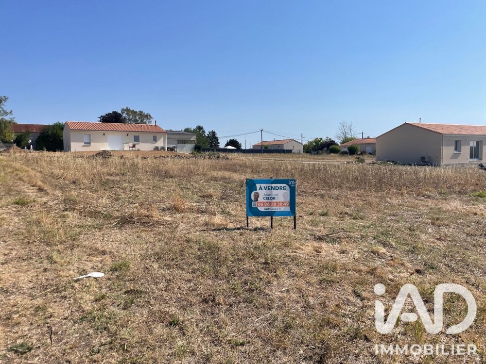 Vente Terrain Vente Terrain à bâtir 1 308 m&sup2; Brie-sous-archiac