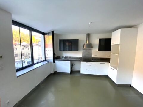  Appartement � louer 4 pi�ces 110 m�