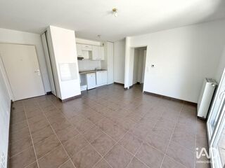  Appartement à louer 2 pièces 40 m²