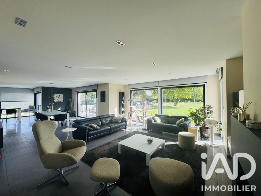 Vente Maison Vente Demeure 9 pièces Santes