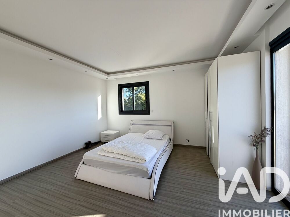 à vendre  Maison Roquebrune-sur-Argens (83520)