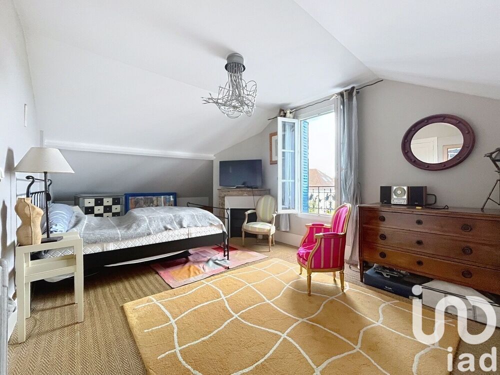 à vendre  Maison Marnes-la-Coquette (92430)