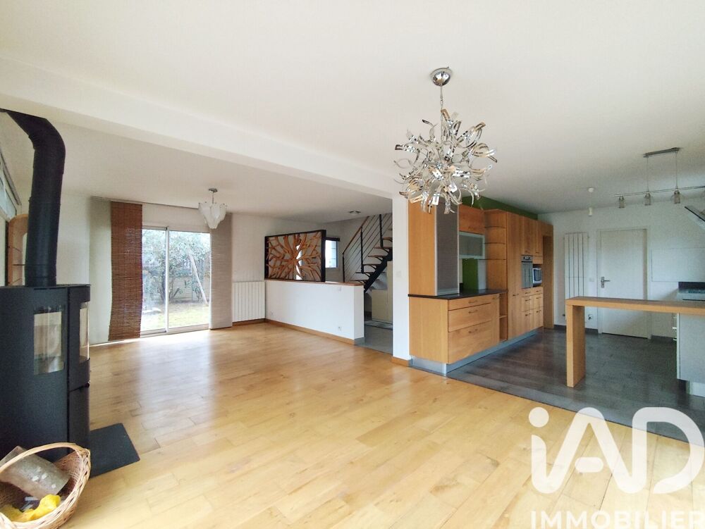 Vente Maison Vente Maison traditionnelle 6 pièces La ville-du-bois