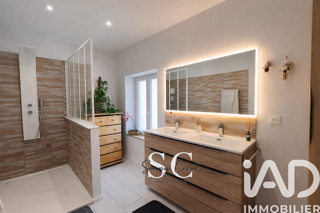  Maison à vendre 7 pièces 252 m²
