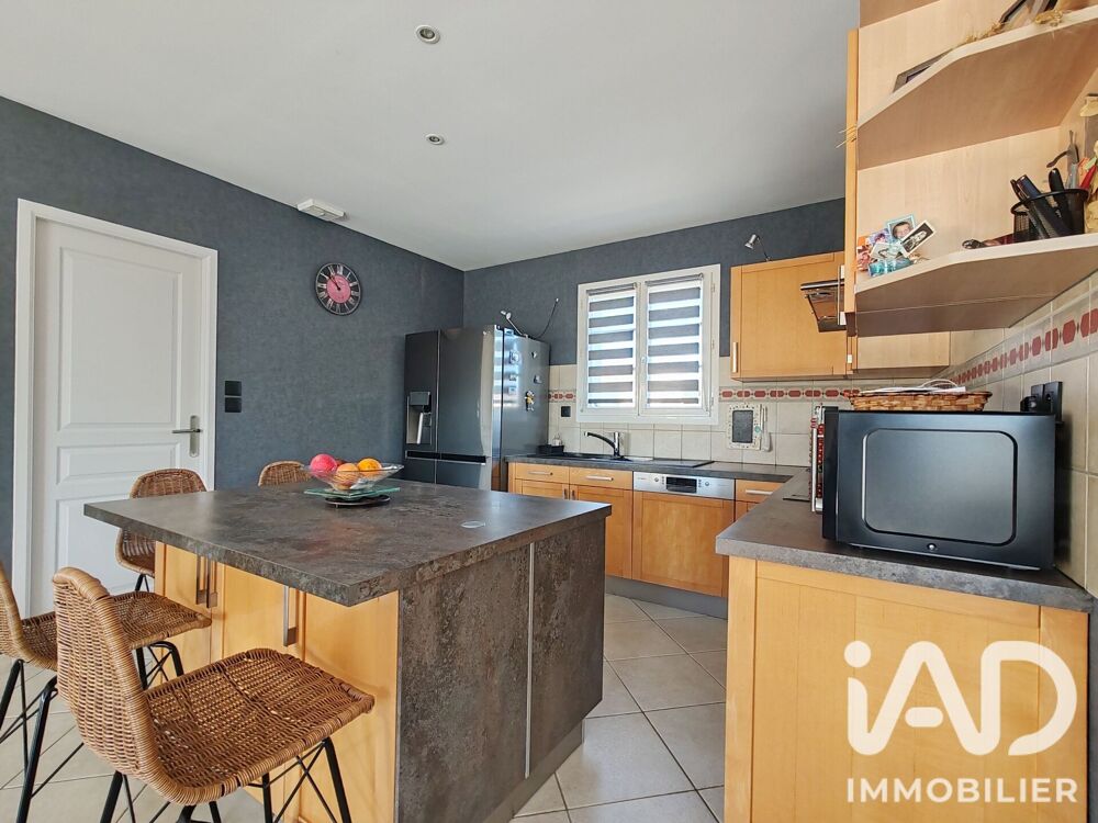Vente Maison Vente Maison traditionnelle 5 pièces Saint-médard-d'aunis