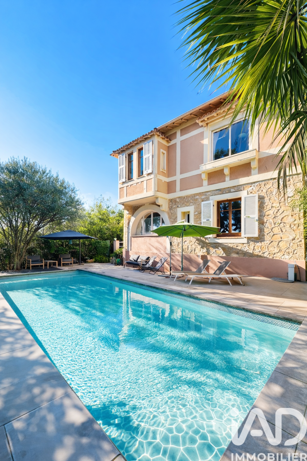à vendre  Maison Antibes (06600)