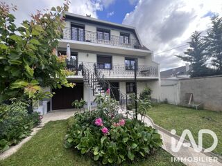 Vente Maison Vente Maison traditionnelle 12 pièces Montfermeil