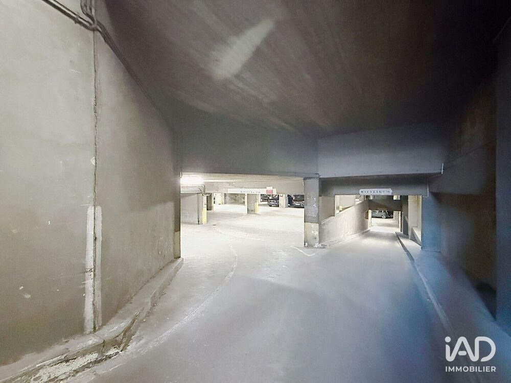 Vente Parking/Garage Vente Parking 2 020 m&sup2; Paris 20