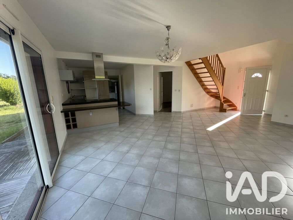 Location Maison traditionnelle 6 pièces