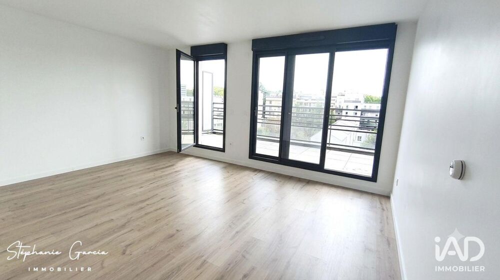 location Appartement - 3 pièce(s) - 72 m² Livry-Gargan (93190)