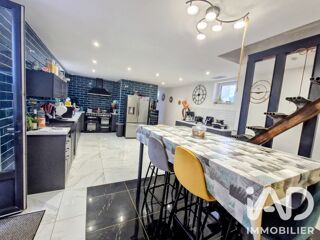  Maison à vendre 8 pièces 205 m²