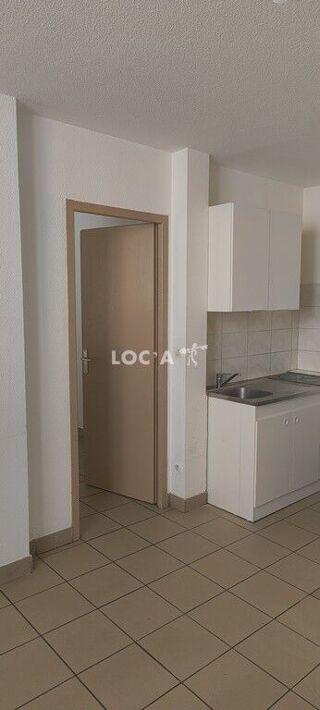  Appartement à louer 1 pièce 35 m²