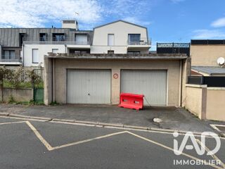  Parking / Garage à vendre 79 m²