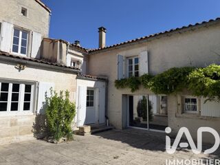 Maison - 8 pièce(s) - 240 m²