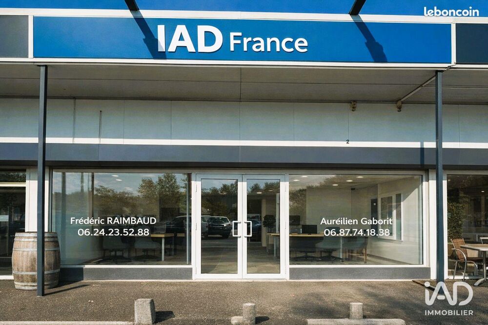   Location Boutique/Local commercial 140 m&sup2; 