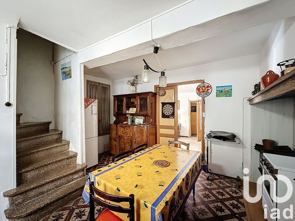Maison 3 pièces 110 m² · à Saint-Hippolyte · 110 m² · 80 000 €