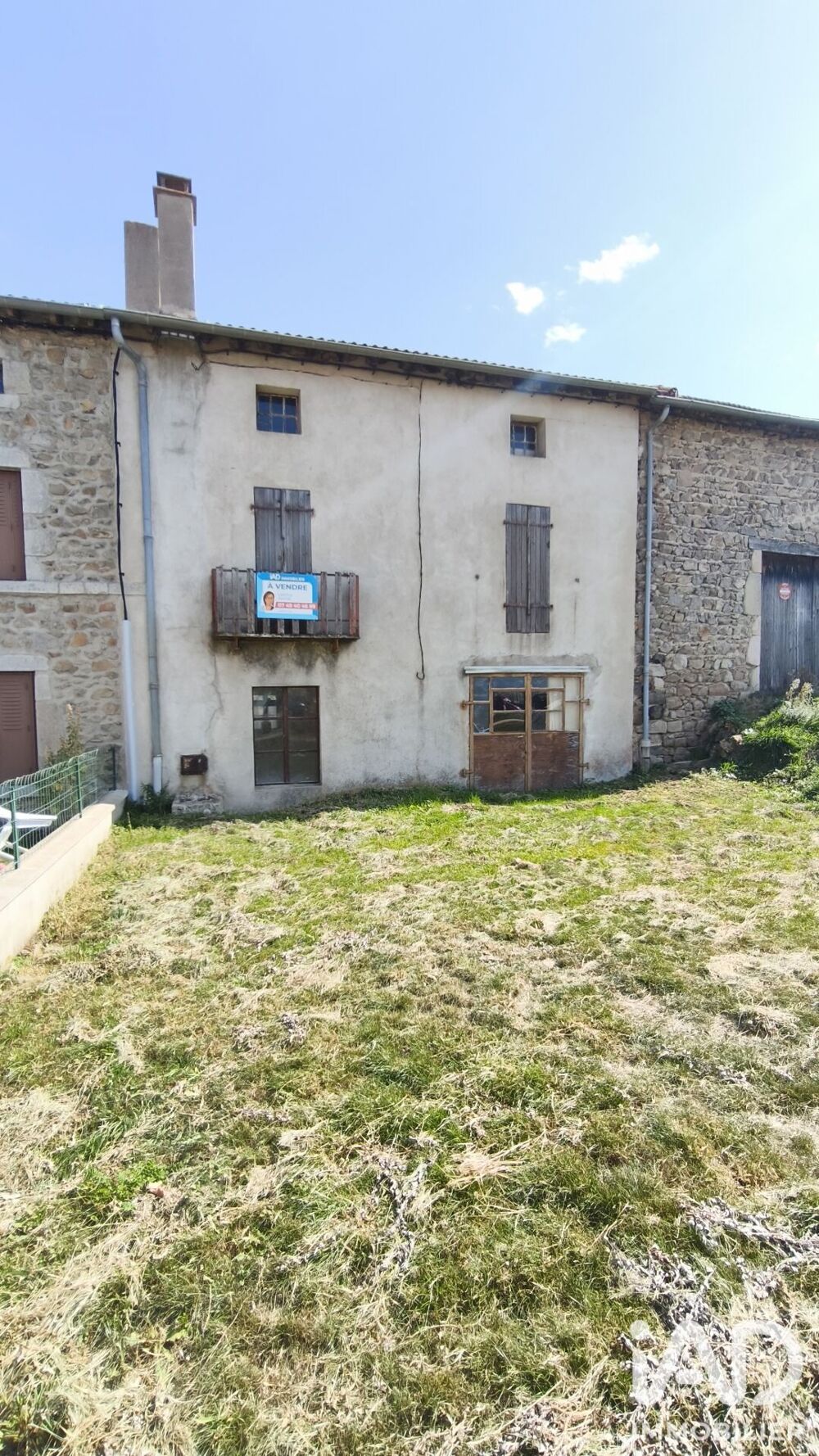 Maison 4 pièces 93 m² · à Saint-Pierre-du-Champ · 93 m² · 39 000 €