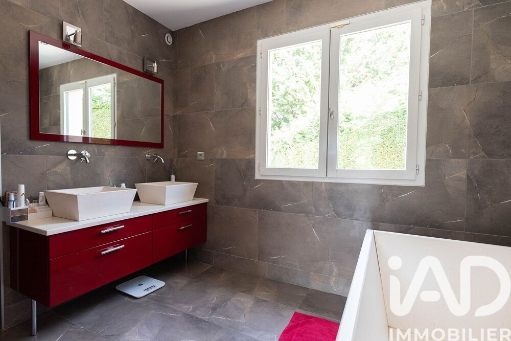 à vendre  Maison La Tour-de-Salvagny (69890)