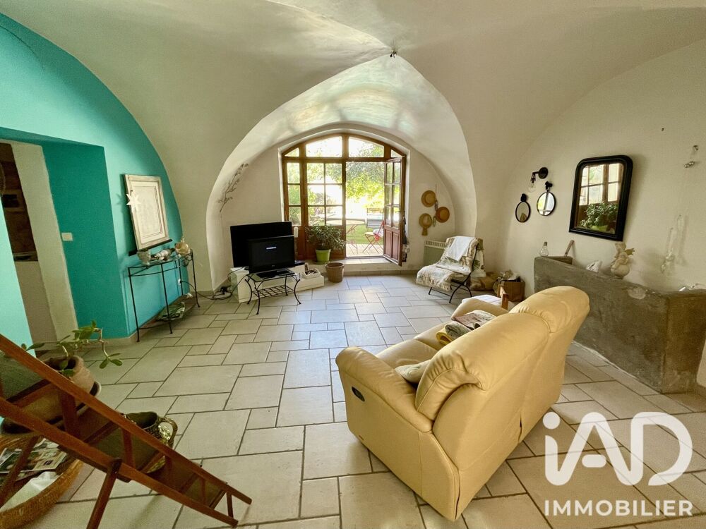 Vente Maison Vente Maison de village 8 pièces Cannes-et-clairan