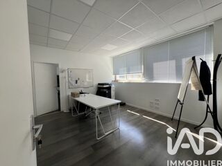  Immeuble � vendre 763 m�