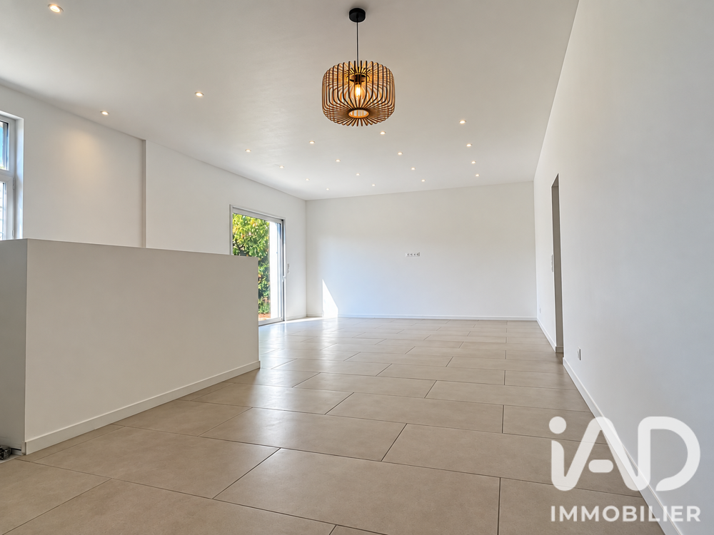 Vente Maison Vente Maison de ville 5 pièces Chamadelle