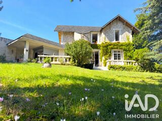  Maison à vendre 10 pièces 257 m²