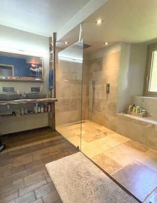  Maison  vendre 8 pices 250 m