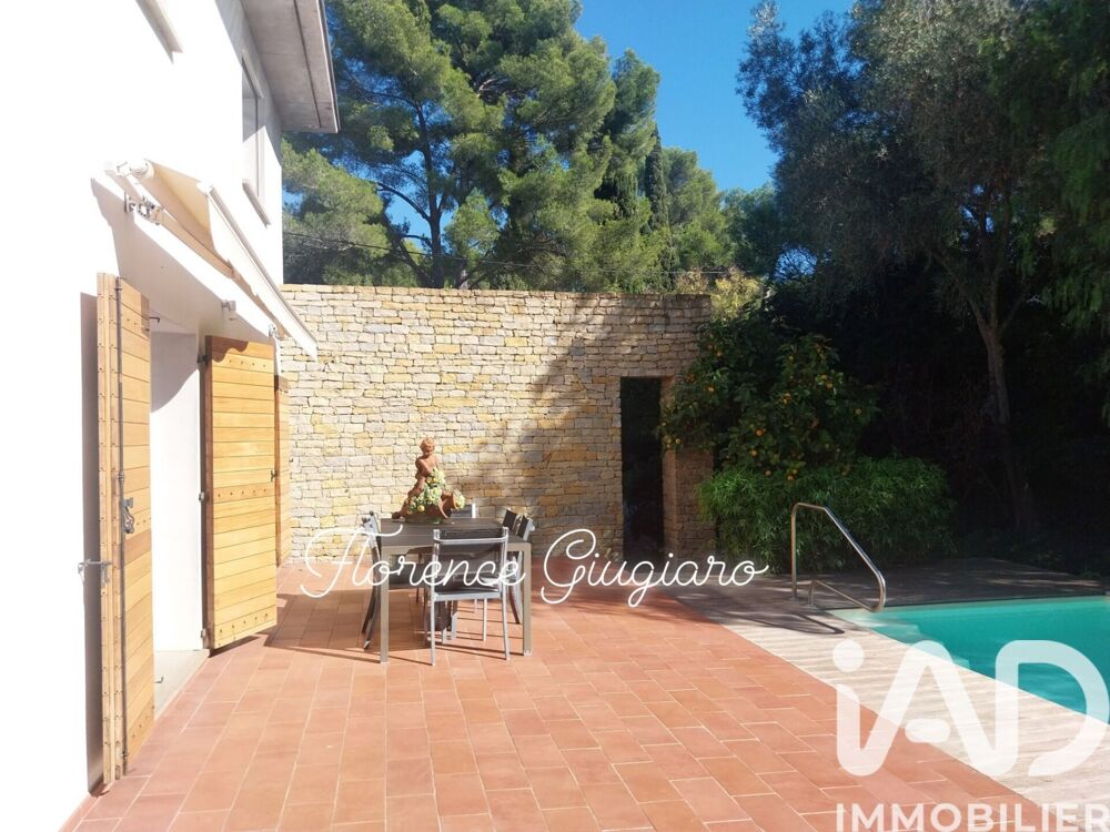 Vente Maison Vente Maison traditionnelle 7 pièces Sanary-sur-mer