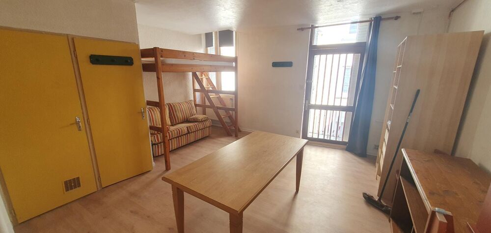 GRENOBLE au 19 Rue Charrel, Appartement Meublé de type T....