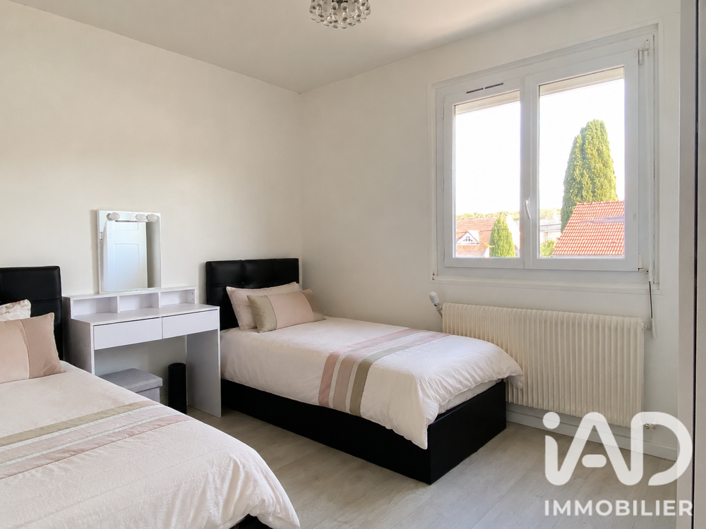 Vente Maison Vente Maison/villa 4 pièces Saint-jean-de-la-ruelle
