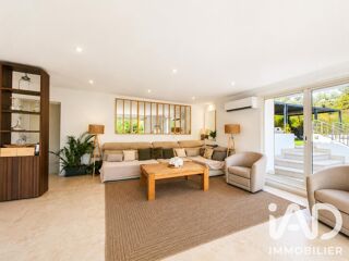  Maison à vendre 8 pièces 214 m²