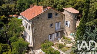  Maison à vendre 15 + pièces 303 m²