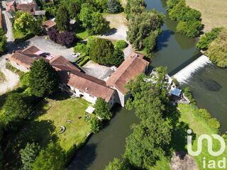  Maison à vendre 15 + pièces 1600 m²