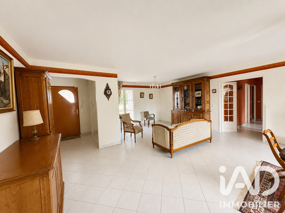vente Maison - 6 pièce(s) - 130 m² Angoulême (16000)