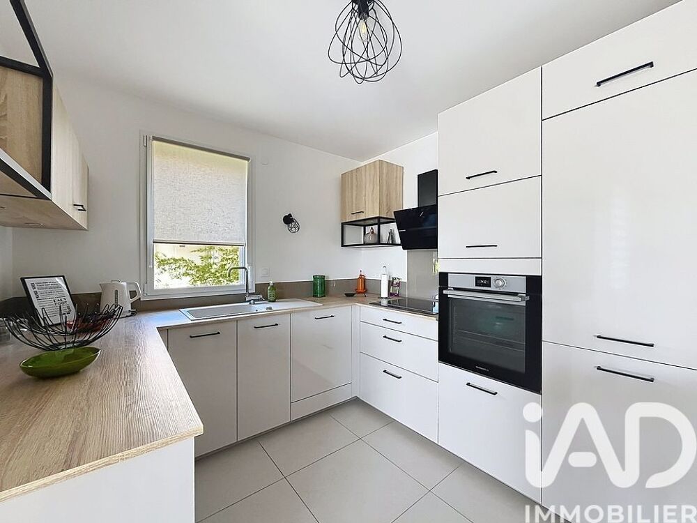 � vendre  Appartement Charbonni�res-les-Bains (69260)
