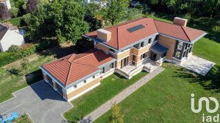  Maison à vendre 9 pièces 353 m²
