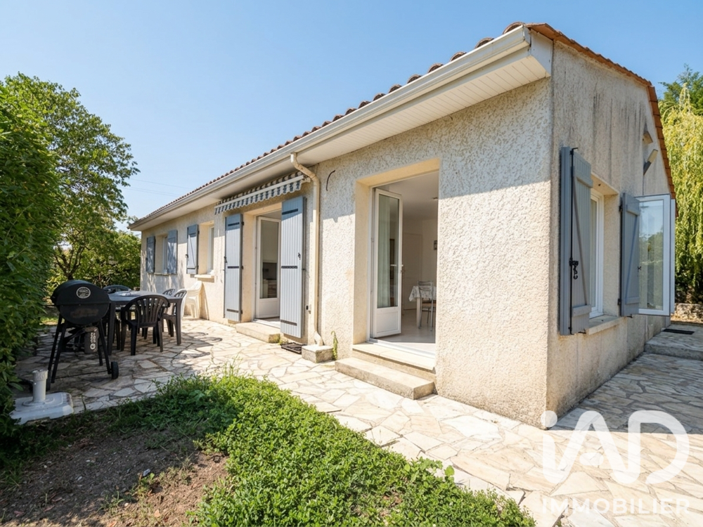 Vente Maison Vente Maison de village 6 pièces Villebois-lavalette