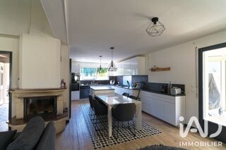 Maison à vendre 10 pièces 209 m²