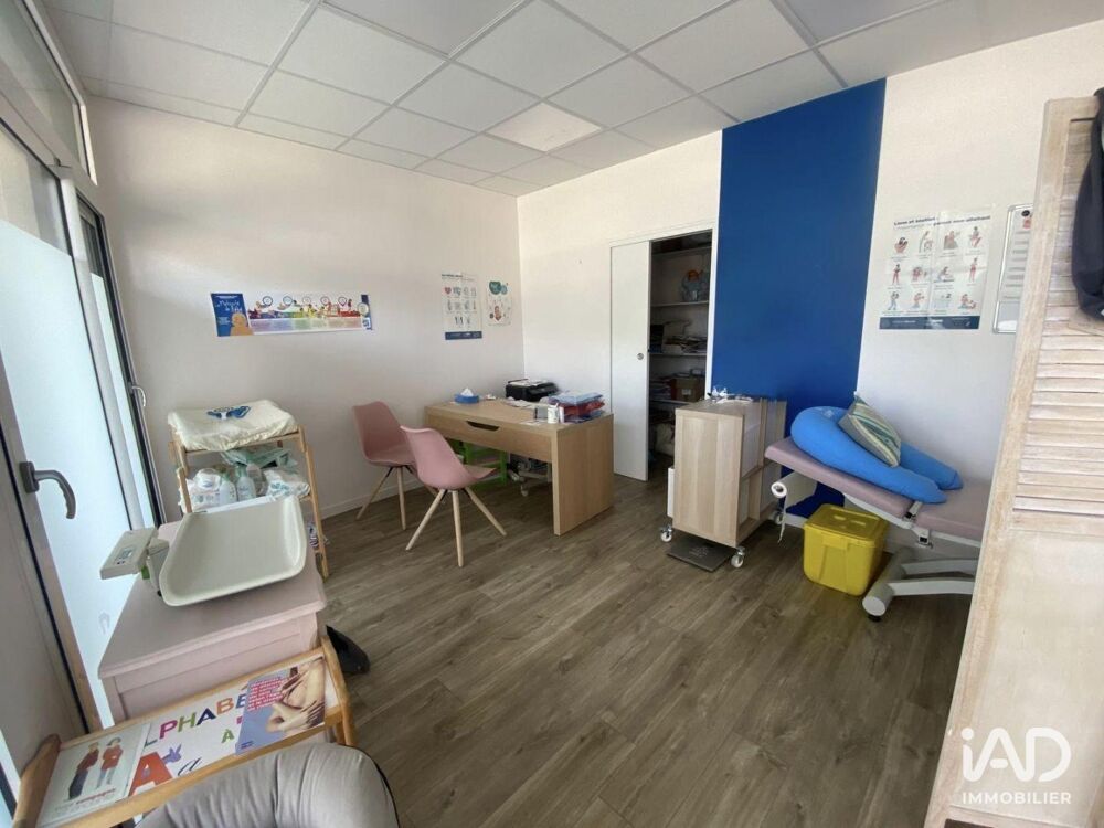   Location Bureaux 33 m&sup2; Piré-sur-seiche