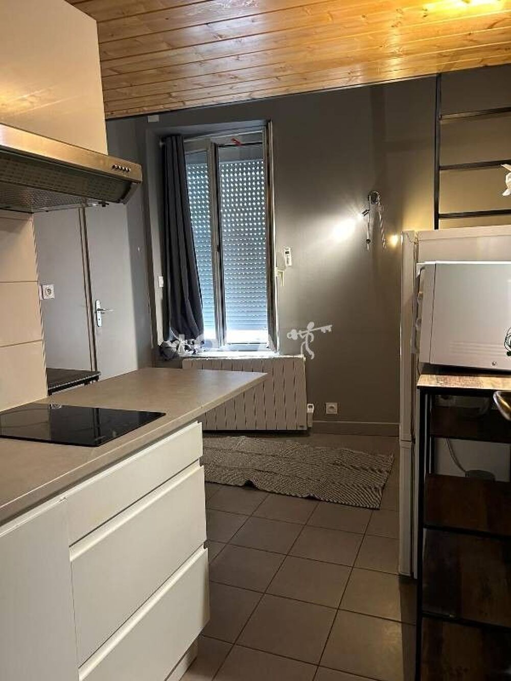 location Appartement - 1 pi�ce(s) - 25 m� Saint-Fons (69190)