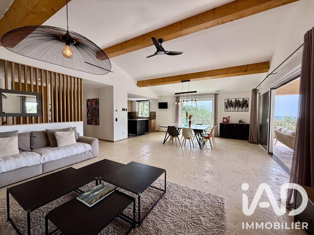Vente Maison Vente Maison traditionnelle 10 pièces La garde-freinet