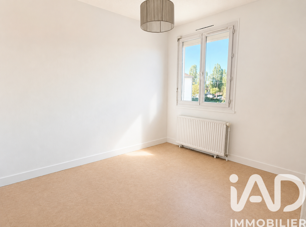 vente Maison - 4 pièce(s) - 87 m² Saint-Jean-de-la-Ruelle (45140)