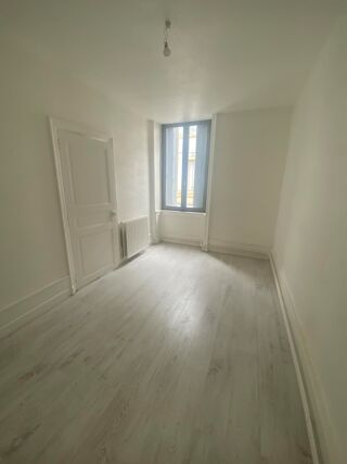  Appartement à louer 3 pièces 62 m²