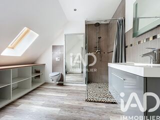  Immeuble à vendre 247 m²