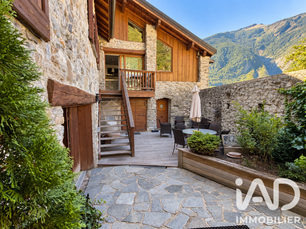 Vente Maison Vente Maison de village 8 pièces Saint-jean-de-maurienne