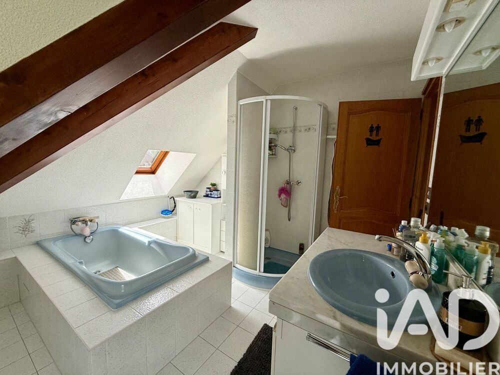 à vendre  Maison Ornex (01210)