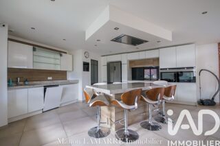  Maison � vendre 7 pi�ces 181 m�