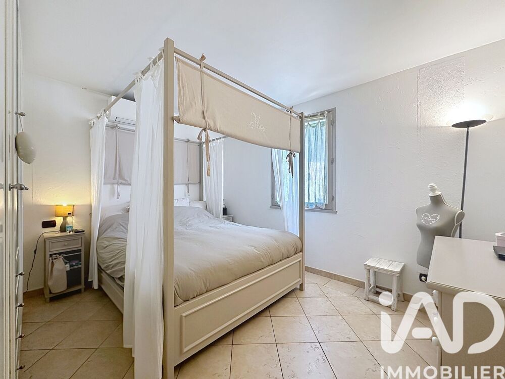 à vendre  Maison Roquebrune-sur-Argens (83520)