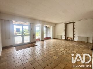  Immeuble à vendre 690 m²
